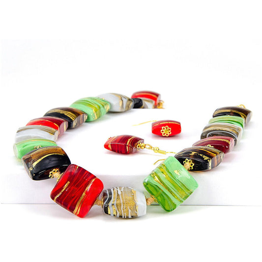 Madona Necklace
